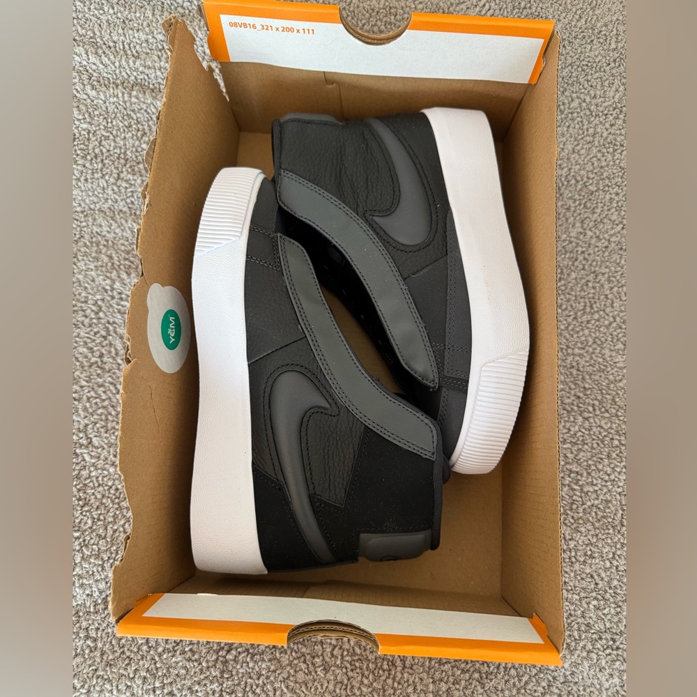 W Nike Blazer Mid Victory NEW